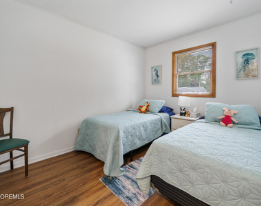 607 Sunrise Boulevard - Photo Thumbnail 11