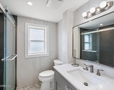 869 Norwood Avenue - Photo Thumbnail 24
