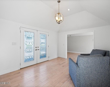 869 Norwood Avenue - Photo Thumbnail 16
