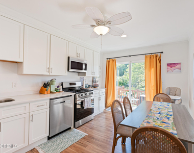 98 Atlantic Avenue - Photo Thumbnail 6