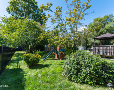 98 Atlantic Avenue - Photo Thumbnail 19