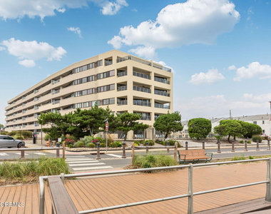 525 Ocean Boulevard - Photo Thumbnail 21