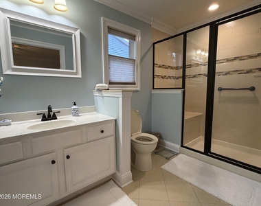 134 Everest Drive S - Photo Thumbnail 8