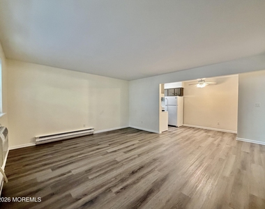 402 Sixth Avenue - Photo Thumbnail 3