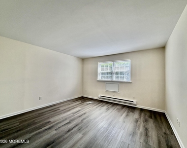 402 Sixth Avenue - Photo Thumbnail 11