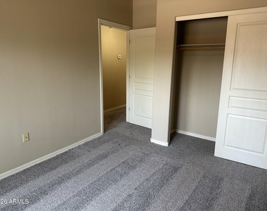 1117 E 8th Street - Photo Thumbnail 9
