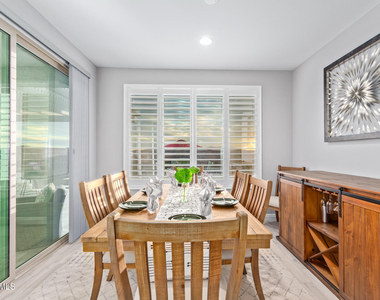 25296 N 164th Drive - Photo Thumbnail 8