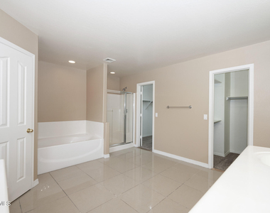 2684 E Birchwood Place - Photo Thumbnail 24