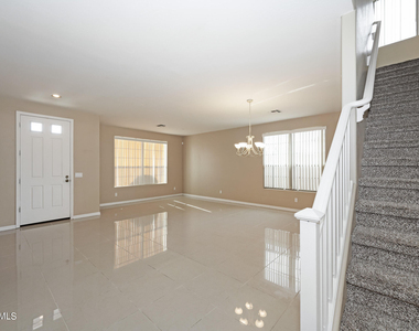 2684 E Birchwood Place - Photo Thumbnail 4
