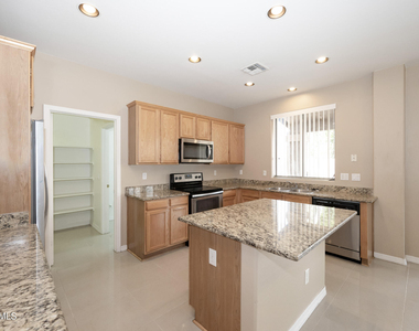 2684 E Birchwood Place - Photo Thumbnail 10