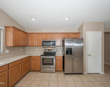 1843 E Ebony Place - Photo Thumbnail 7