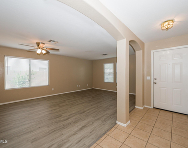 1843 E Ebony Place - Photo Thumbnail 4