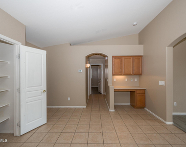 1843 E Ebony Place - Photo Thumbnail 8