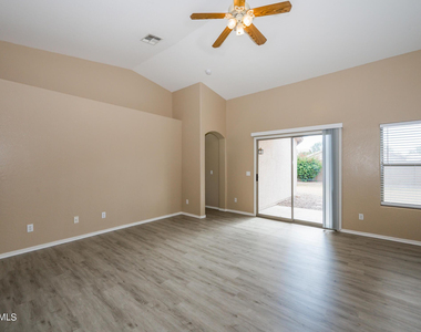 1843 E Ebony Place - Photo Thumbnail 10