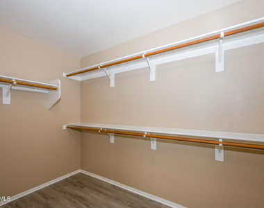 1843 E Ebony Place - Photo Thumbnail 16