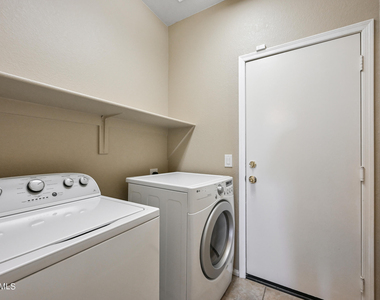 43863 W Cahill Drive - Photo Thumbnail 22