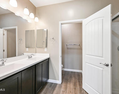 1367 S Country Club Drive - Photo Thumbnail 18