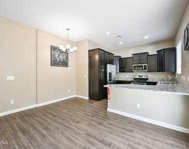 1367 S Country Club Drive - Photo Thumbnail 6