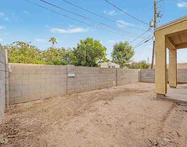 1967 E Don Carlos Avenue - Photo Thumbnail 32