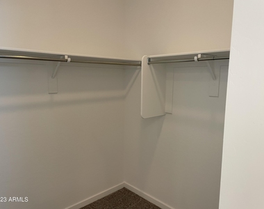 17401 W Red Fox Road - Photo Thumbnail 14