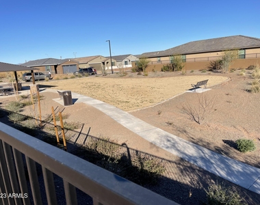 17401 W Red Fox Road - Photo Thumbnail 38