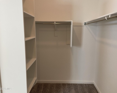 17401 W Red Fox Road - Photo Thumbnail 15