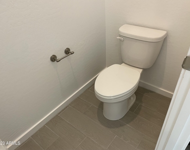 17401 W Red Fox Road - Photo Thumbnail 13
