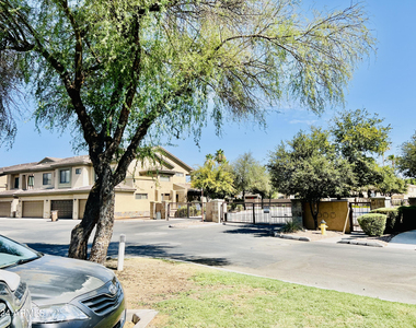 705 W Queen Creek Road - Photo Thumbnail 29