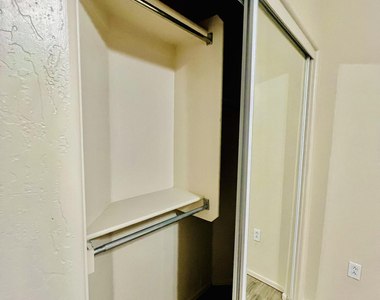 705 W Queen Creek Road - Photo Thumbnail 22