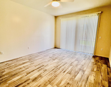705 W Queen Creek Road - Photo Thumbnail 13