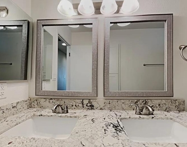 1412 E Hermosa Drive - Photo Thumbnail 14