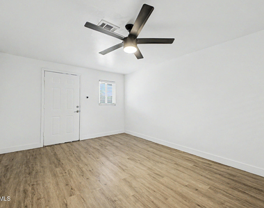 830 E Turney Avenue - Photo Thumbnail 14