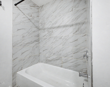 830 E Turney Avenue - Photo Thumbnail 20