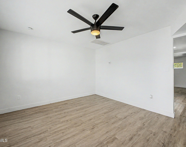 830 E Turney Avenue - Photo Thumbnail 6