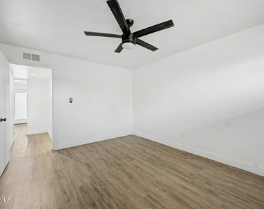 830 E Turney Avenue - Photo Thumbnail 19
