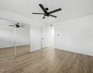 830 E Turney Avenue - Photo Thumbnail 18