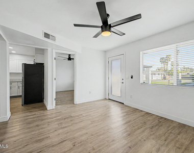 830 E Turney Avenue - Photo Thumbnail 4