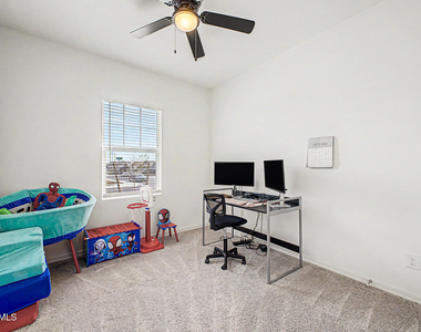 24260 W Pecan Road - Photo Thumbnail 10