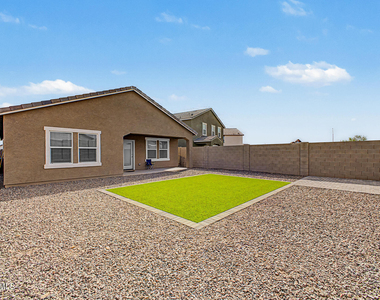 24260 W Pecan Road - Photo Thumbnail 15