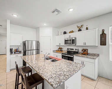 24260 W Pecan Road - Photo Thumbnail 6