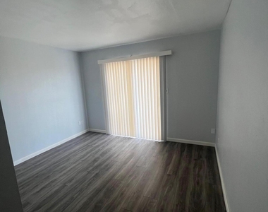 8220 W Monaco Boulevard - Photo Thumbnail 7