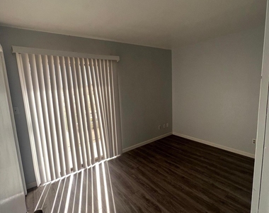 8220 W Monaco Boulevard - Photo Thumbnail 8