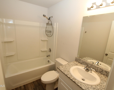 322 E Bobcat Place - Photo Thumbnail 16