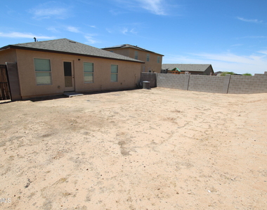 322 E Bobcat Place - Photo Thumbnail 18