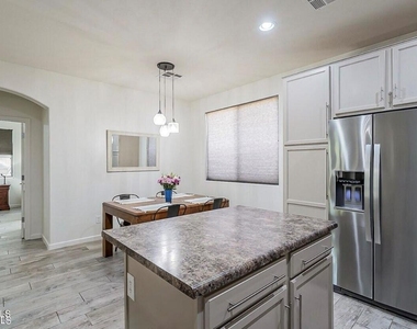 18211 W Eva Street - Photo Thumbnail 3