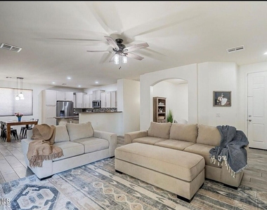 18211 W Eva Street - Photo Thumbnail 15