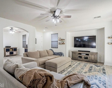18211 W Eva Street - Photo Thumbnail 16
