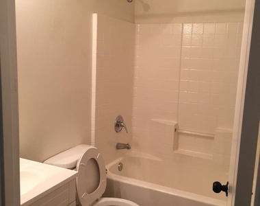 2014 E Sweetwater Avenue - Photo Thumbnail 7
