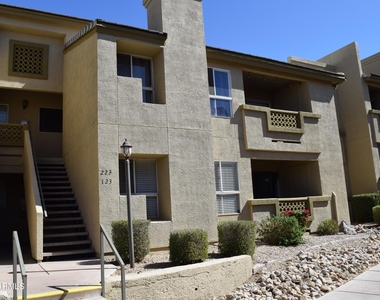 1880 E Morten Avenue - Photo Thumbnail 1