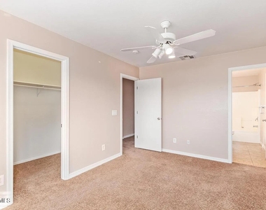 1470 S 227th Avenue - Photo Thumbnail 11